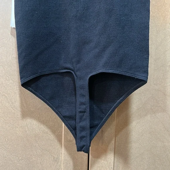 Good American Skinny Strap Seamless Body - Picture 5 of 12